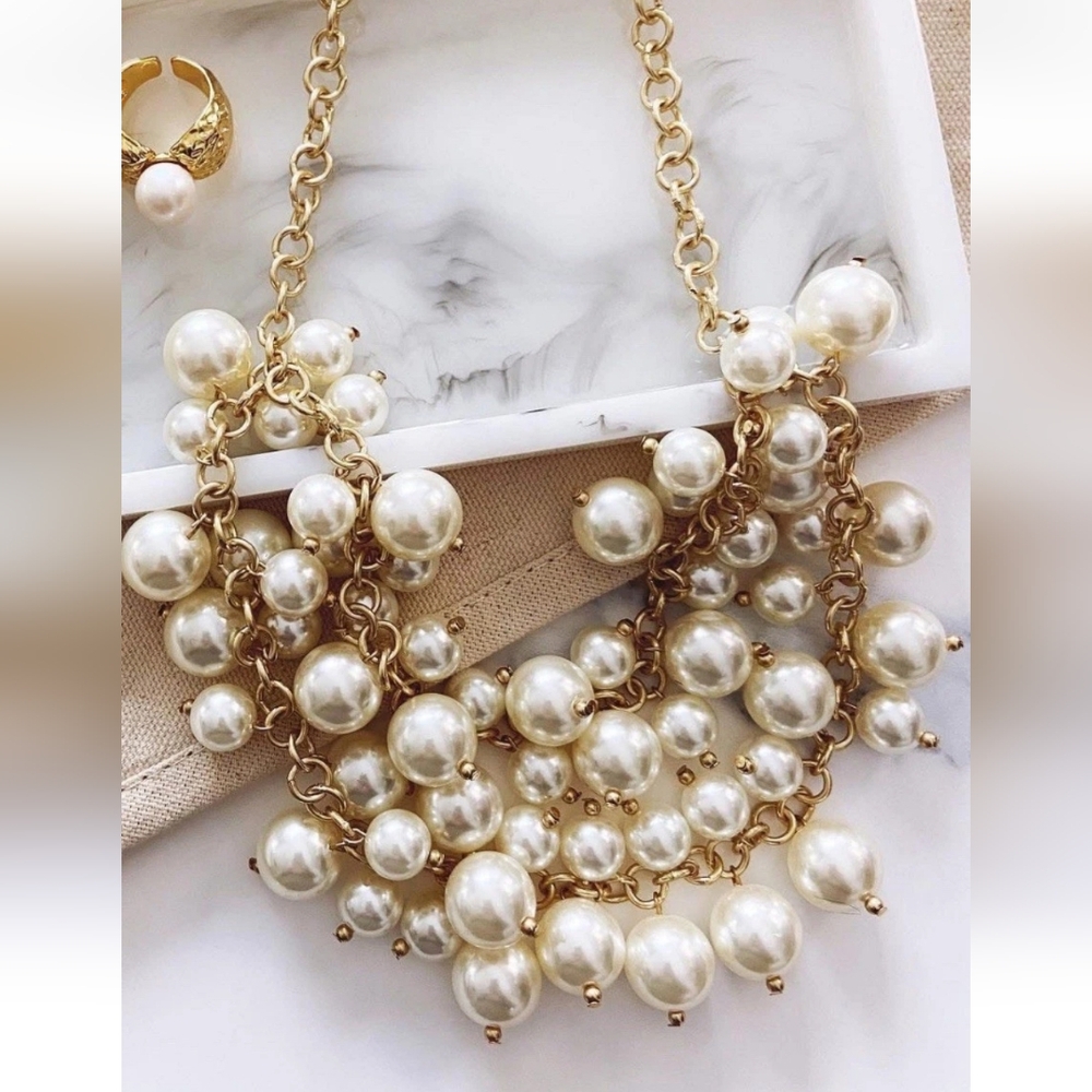 Elegant Gold and Pearl Chanell Necklace by Park Lane